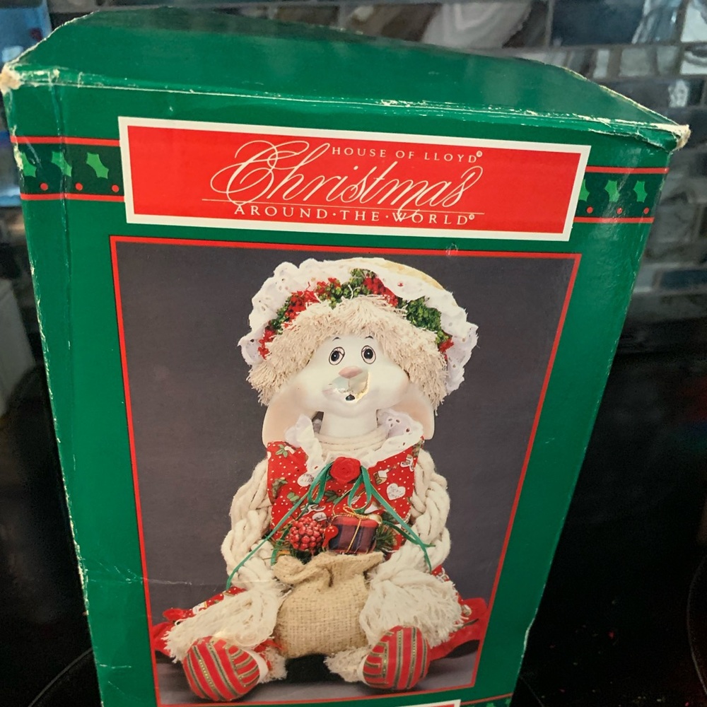 House of Lloyd Christmas around the world Flossie Bunny 541736 W/Box 1993